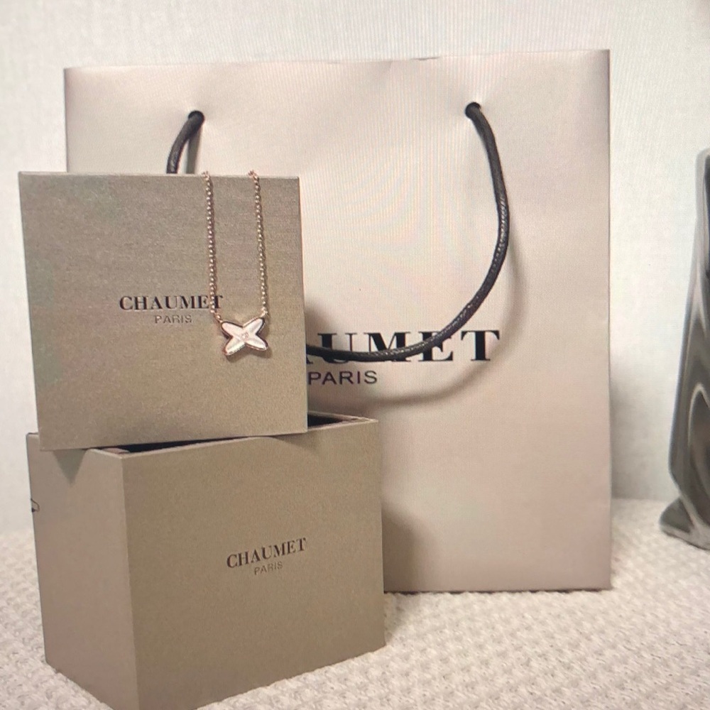 Chaumet Liens Life Series Joy Pendant Mother of Pearl Necklace